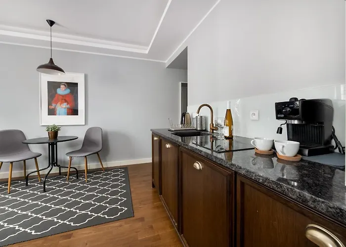 By Motlawa River & Old Town * Gdańsk